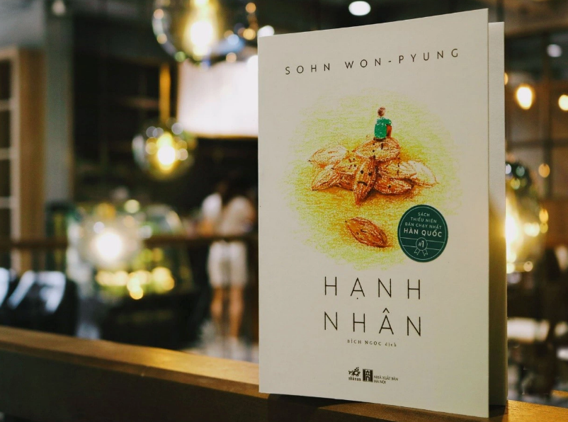 Tiểu thuyết cho tuổi mới lớn của Hàn Quốc bán được hơn 1 triệu bản