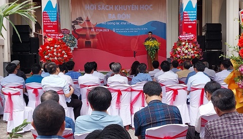 Ông Nguyễn Cảnh Bình phát biểu khai mạc Hội sách khuyến học Ba Đồn - Quảng Bình