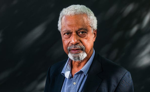 Nhà văn Abdulrazak Gurnah, người Tanzania sống ở Anh, đoạt giải Nobel văn chương 2021