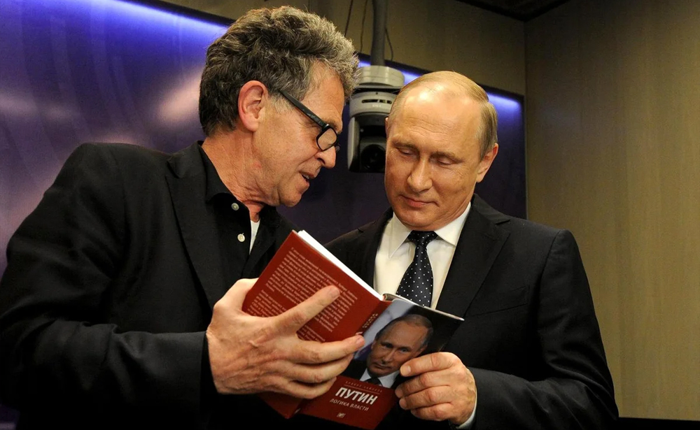 Putin - Logic của quyền lực : Nhân vật lịch sử hay biểu tượng của kiểm soát tuyệt đối?