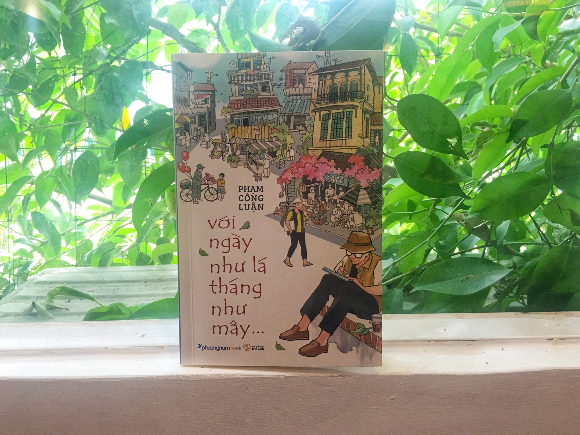 Du xuân qua những trang sách