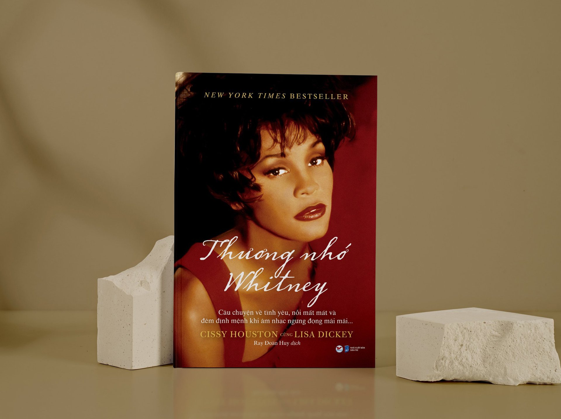 Whitney và bản tình ca bất hủ