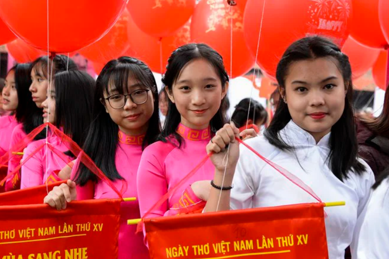 Thơ có ích gì cho chúng ta?