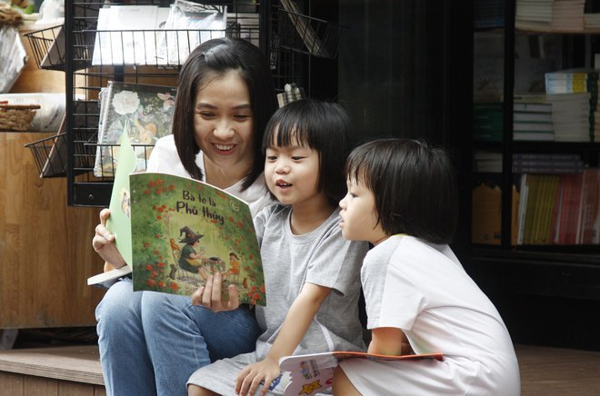 Phụ nữ với văn hóa đọc