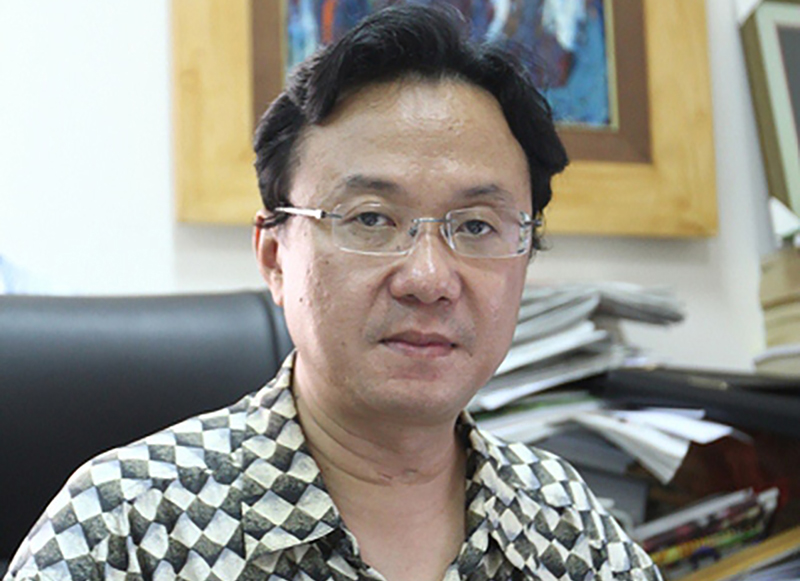 Hồng Thanh Quang: Người ''ngồi soi con chữ''