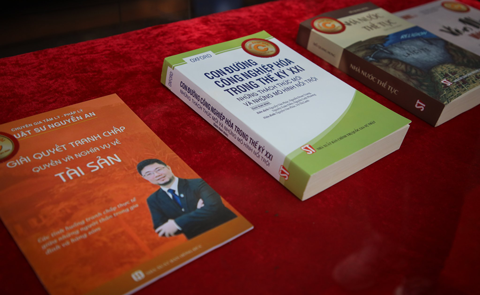 Sách tinh gọn là hướng đi mới của ngành xuất bản