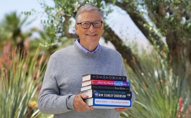 Đến hẹn lại lên, tỷ phú Bill Gates tiết lộ 5 cuốn sách tâm đắc nhất hè: Tưởng hàn lâm nhưng dễ đọc không ngờ, ai cũng có thể lựa chọn