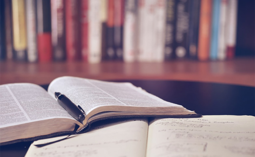[ĐÔNG A BOOKS] Tuyển Cộng Tác Viên Dịch Tiếng Anh