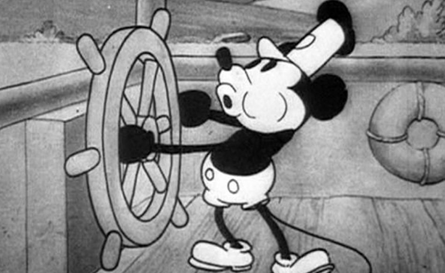 Trước khi có tên là Mickey, Disney đã có ý định đặt một cái tên 