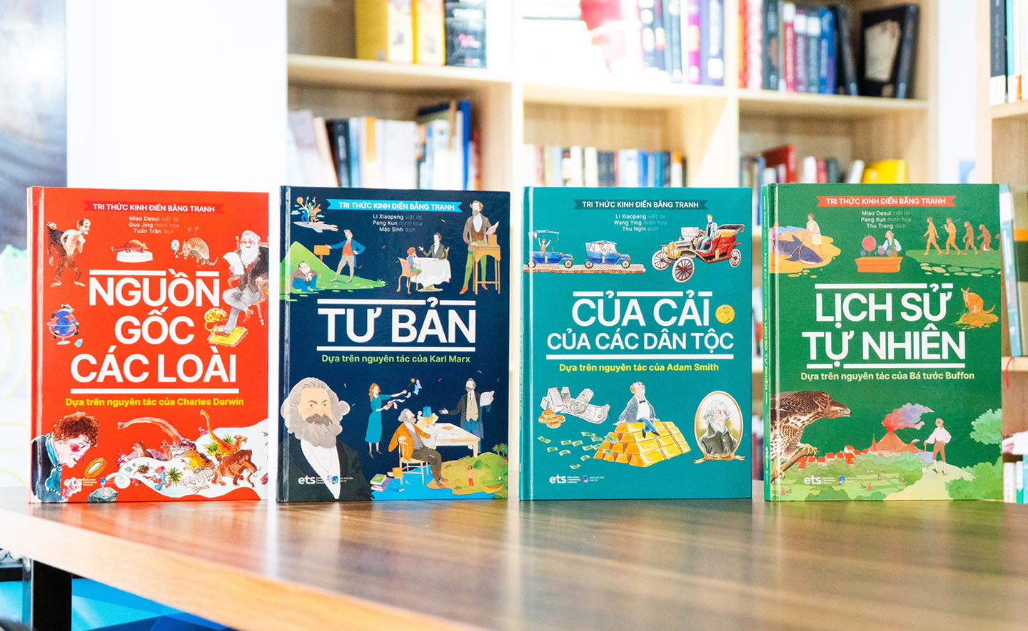 Tri thức kinh điển bằng tranh: Lịch sử tự nhiên