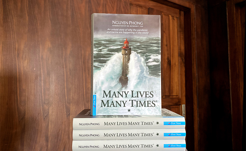 ‘Muôn kiếp nhân sinh’ ấn bản tiếng Anh của GS. John Vu - Nguyên Phong chính thức phát hành trên thế giới