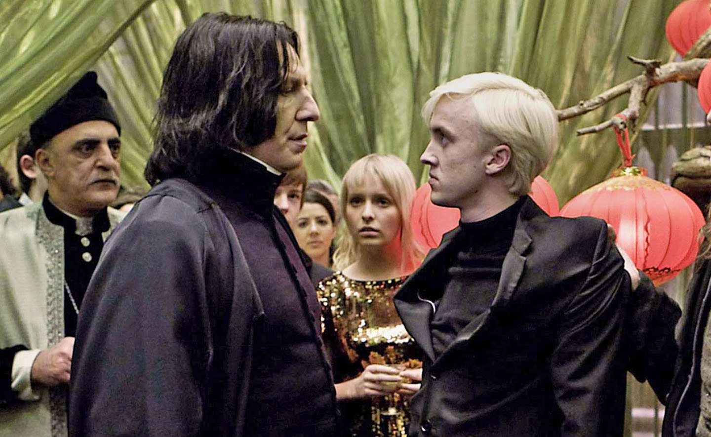 Loạt sách của các diễn viên trong Harry Potter đã được xuất bản trong tháng 10 vừa qua!