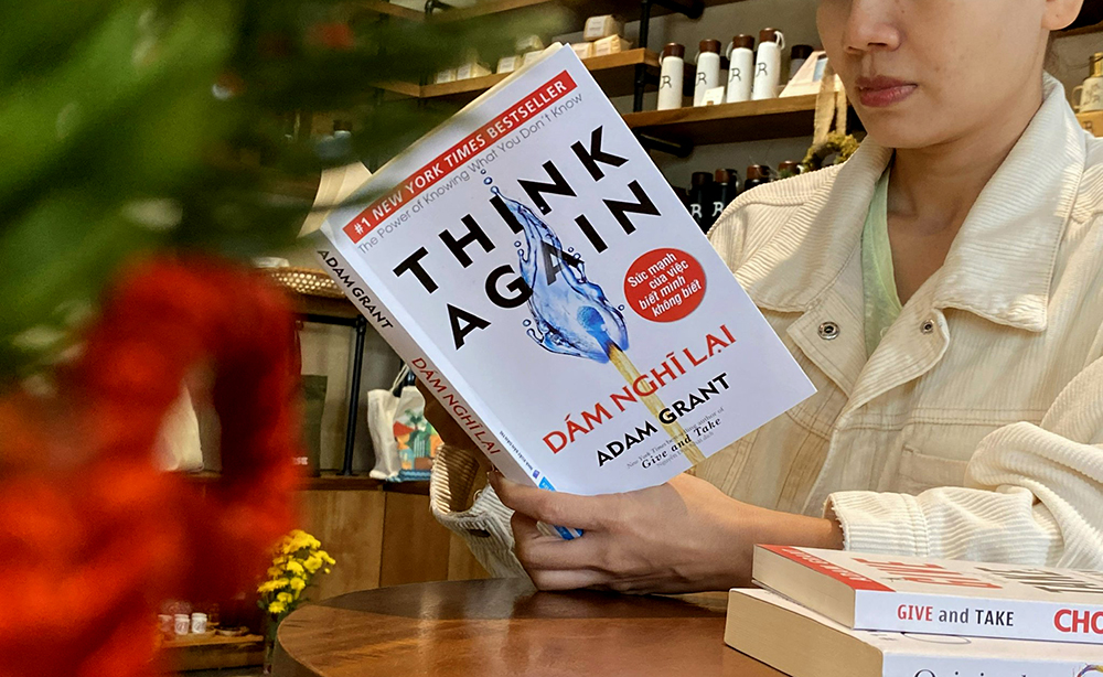 Dám nghĩ lại: Kỹ năng sống còn trong thời đại biến động hiện nay