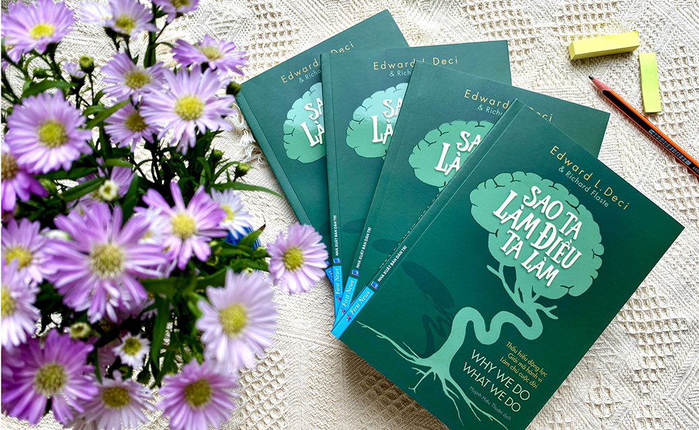 Sao ta làm điều ta làm? - Cẩm nang tự chủ trong một thế giới kiểm soát