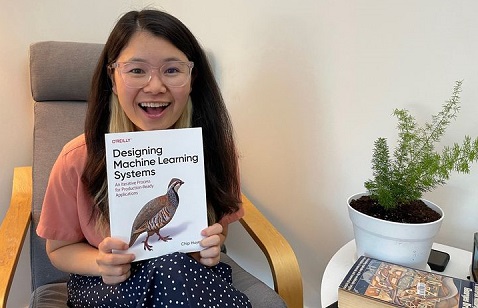 Tác giả Huyền Chip: Đọc sách và phát triển bản thân rồi trai xinh gái đẹp sẽ để ý đến mình