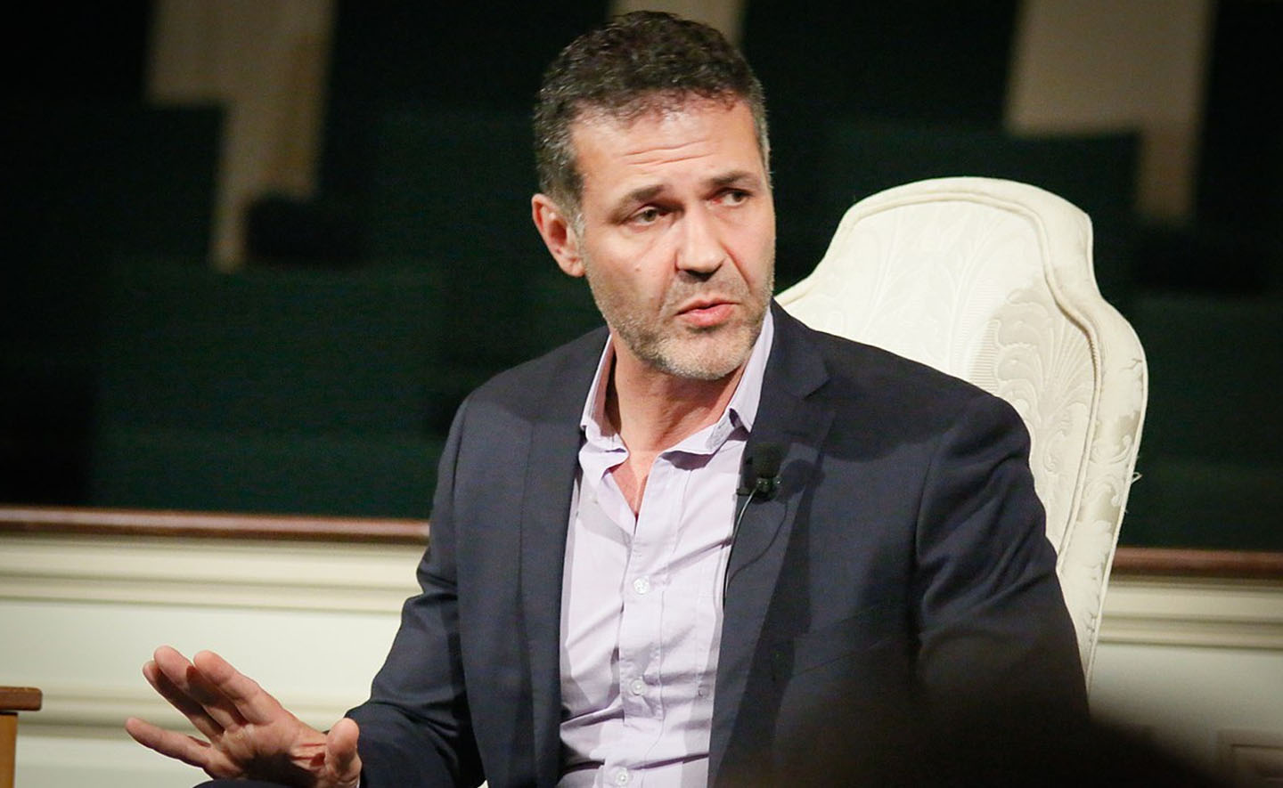 Khaled Hosseini - Người viết trường ca về những nỗi đau và cuốn sách được mong chờ