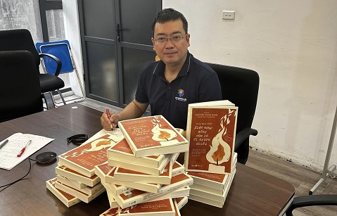 Tái bản cuốn tự truyện