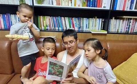 Nhà nghiên cứu Nguyễn Quốc Vương: Đọc sách cùng con là việc nhỏ nhưng có ý nghĩa lớn! 