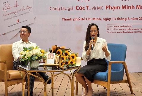 Giao lưu ra mắt sách “Châu Âu: cứ mơ mộng và lên đường”