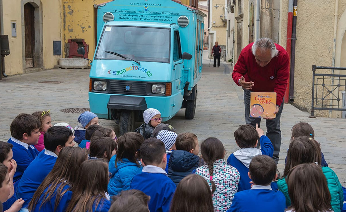 Những thư viện di động đã thay đổi cuộc sống của những đứa trẻ