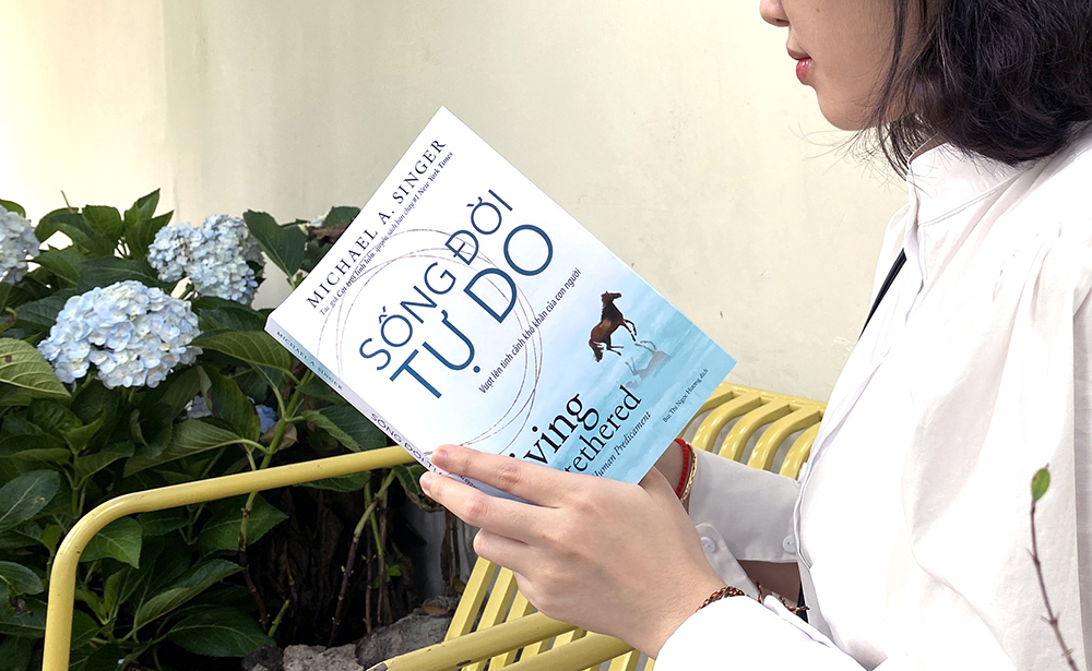 Thế giới không đem lại hạnh phúc nếu bạn đang khiến bản thân khốn khổ