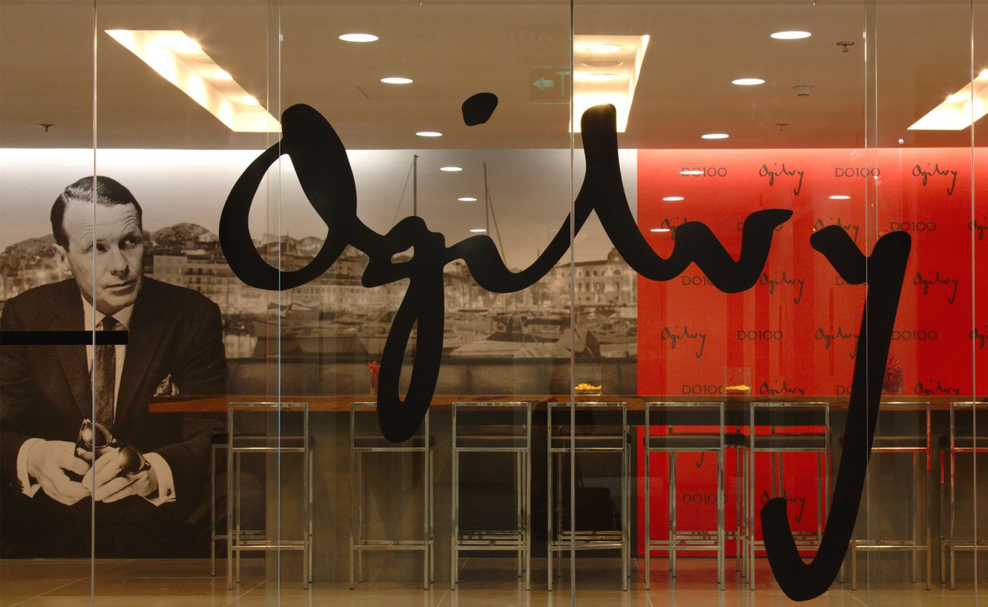 10 quan điểm của bậc thầy quảng cáo Ogilvy khi điều hành công ty