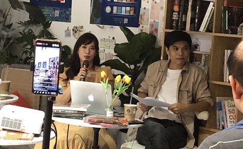 Độc giả hào hứng tham dự Talkshow 'Hậu Halloween nói về chuyện viết và đọc kinh dị tại Việt Nam'