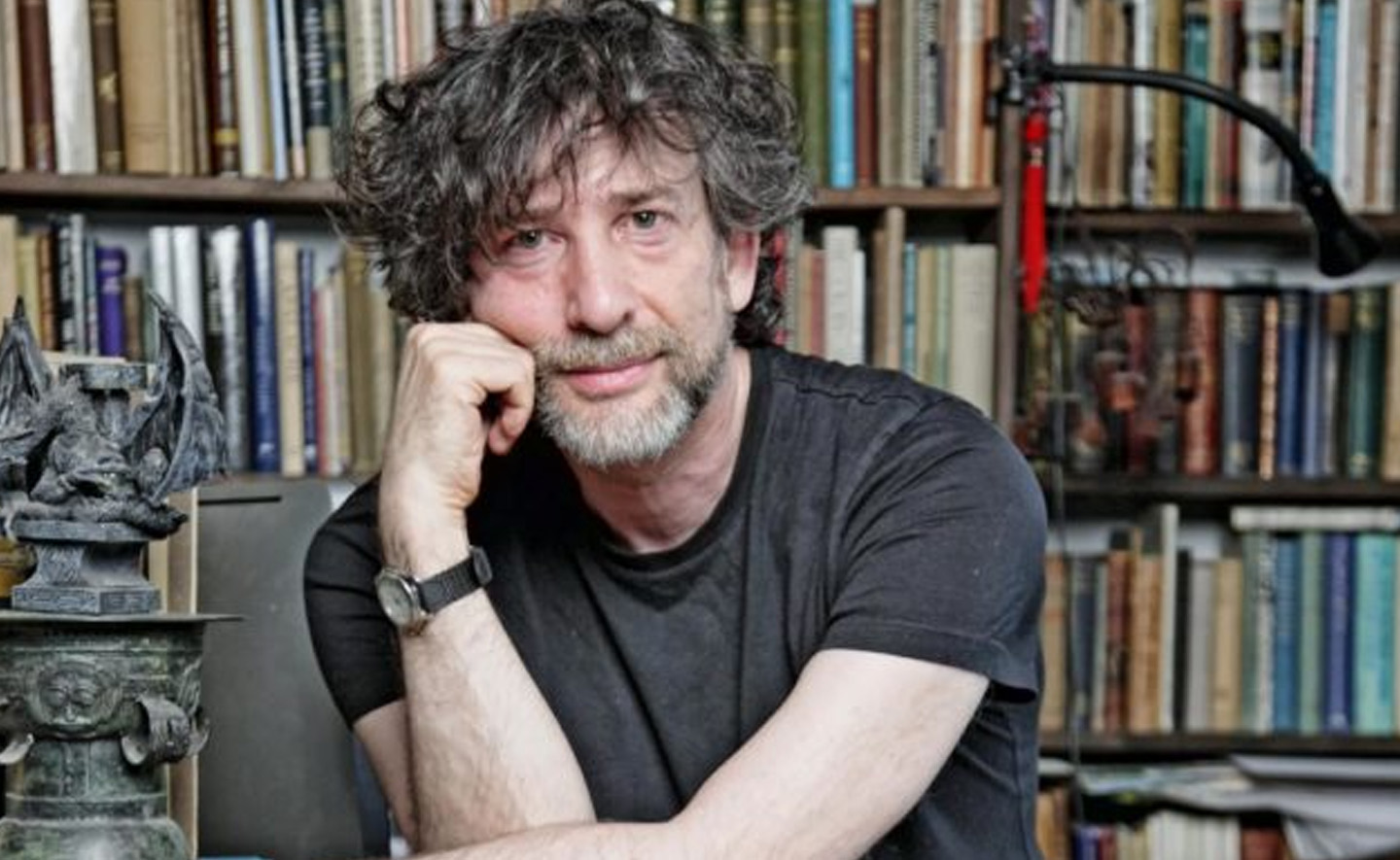 10 tác phẩm hư cấu yêu thích của Neil Gaiman