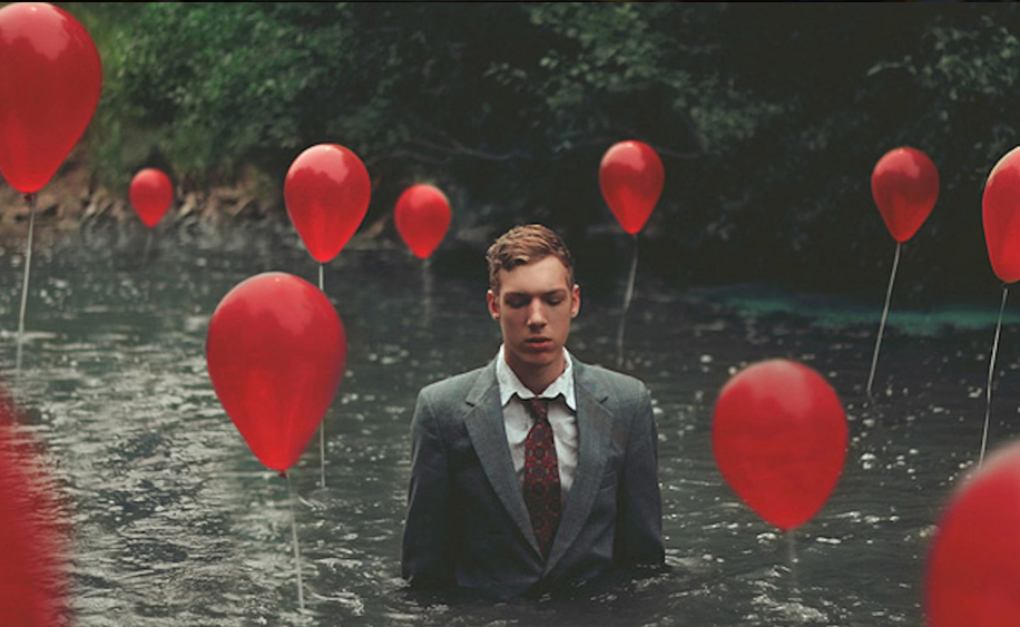 Bạn càng tìm kiếm hạnh phúc, bạn càng đau khổ gấp bội?