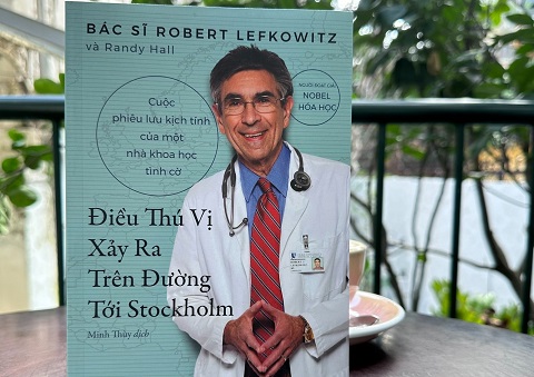 Ra mắt cuốn sách 