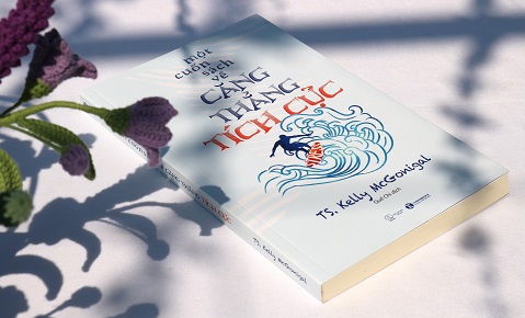 Một cuốn sách về căng thẳng tích cực