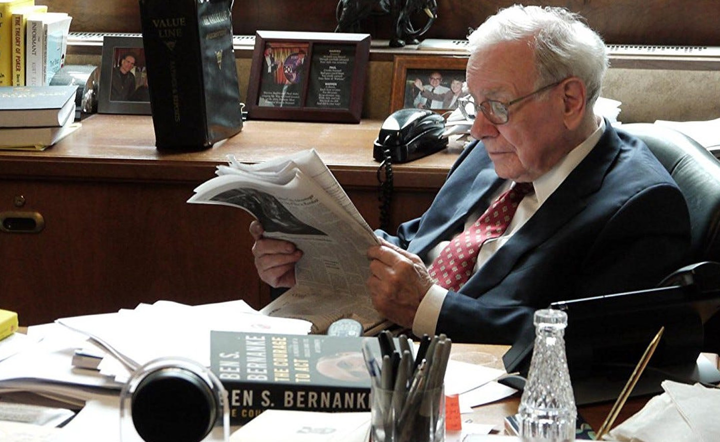 8 người thành công nhất chia sẻ về thói quen đọc sách của họ