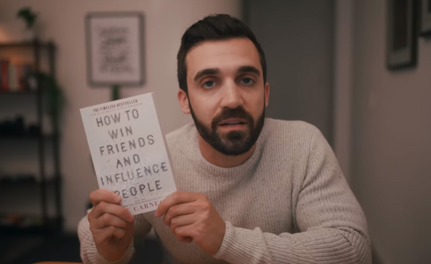 Tôi đã đọc 100 cuốn sách self-help. Đây là những gì tôi đã học được…