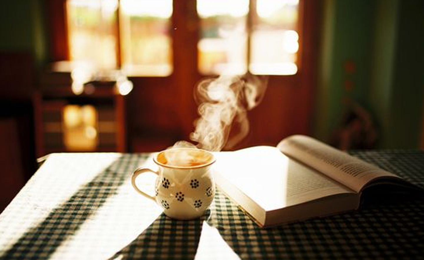 10 cuốn sách để đọc vào buổi sáng giúp bạn có thêm năng lượng