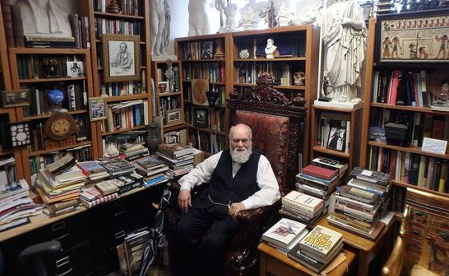 10 lý do tại sao bạn nên đầu tư vào thư viện cá nhân