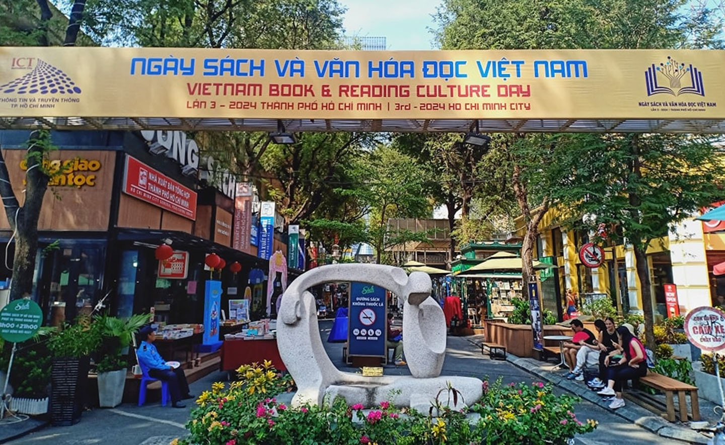 Nhiều hoạt động thú vị tại đường sách TP. HCM trong Ngày Sách và Văn hóa đọc lần 3