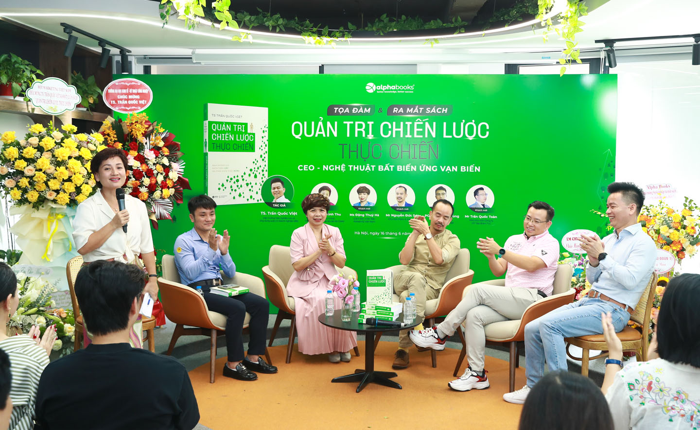 Các chuyên gia đồng hành cùng doanh nghiệp Việt đi tìm giải pháp vượt qua mọi biến động