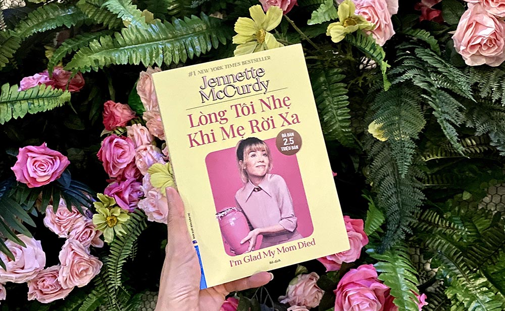 Lòng tôi nhẹ khi mẹ rời xa - Khi sự thao túng bọc dưới lớp vỏ tình mẹ thương con