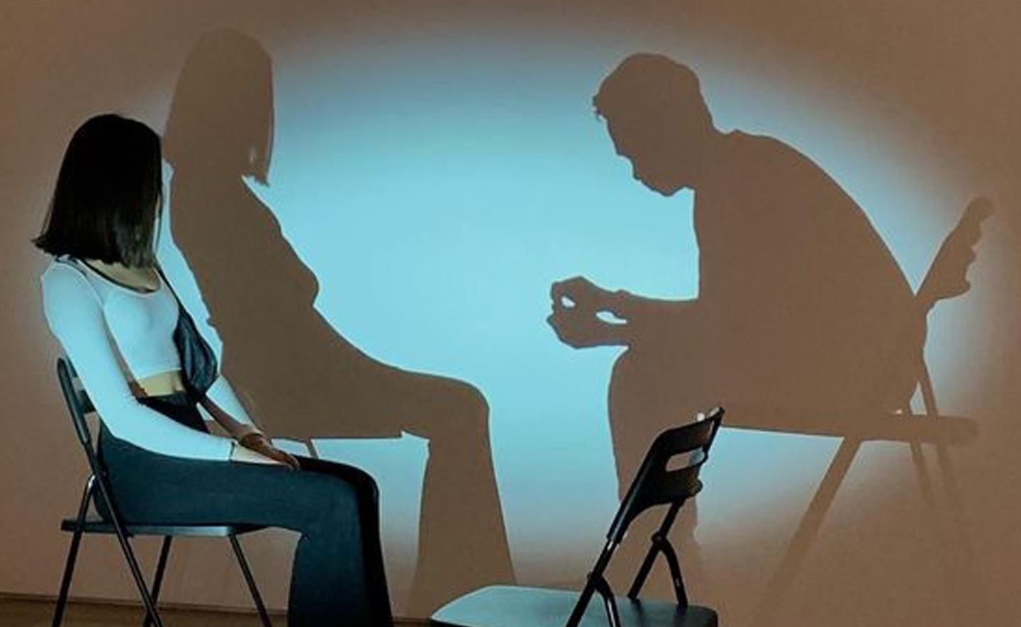 5 cuốn sách giúp bạn tháo gỡ các tình huống khó xử trong quan hệ tình cảm