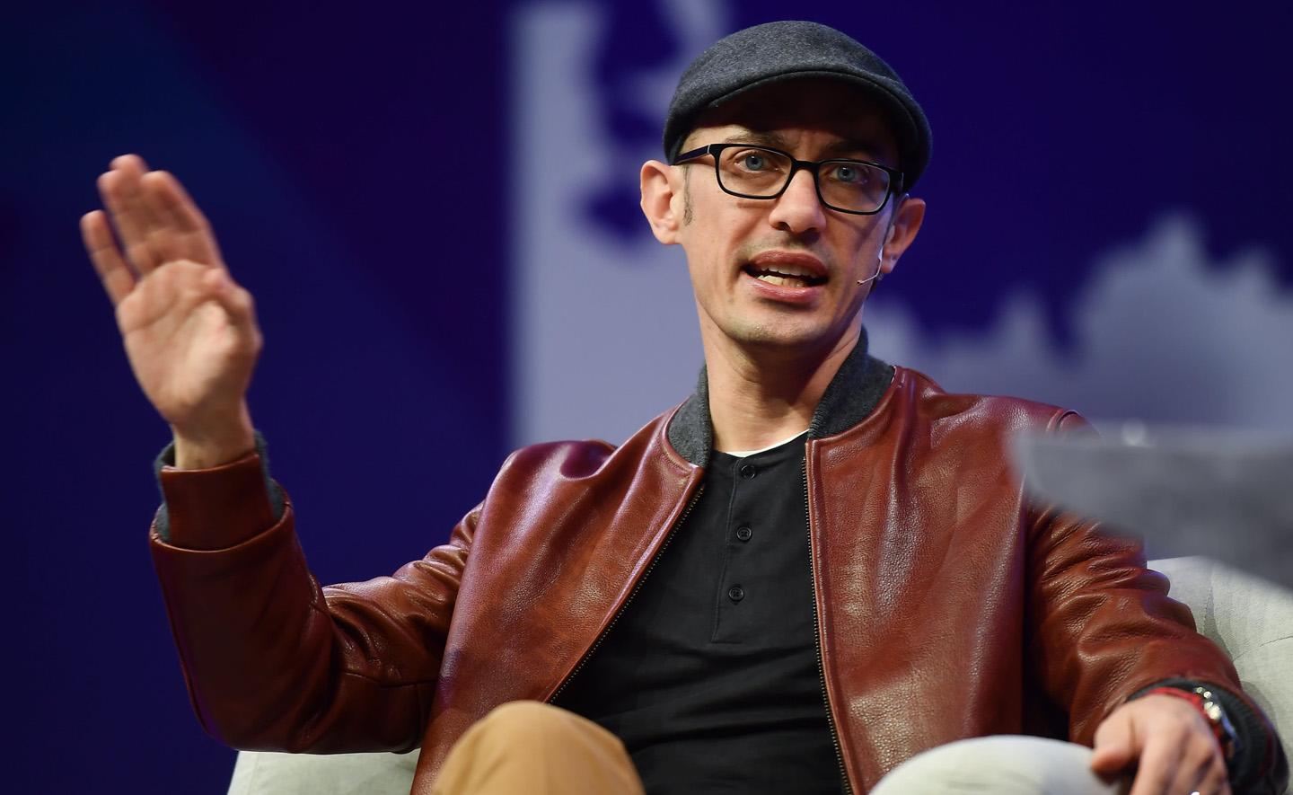 2 cuốn sách giúp lập trình viên 26 tuổi trở thành tỷ phú với cơ ngơi Shopify