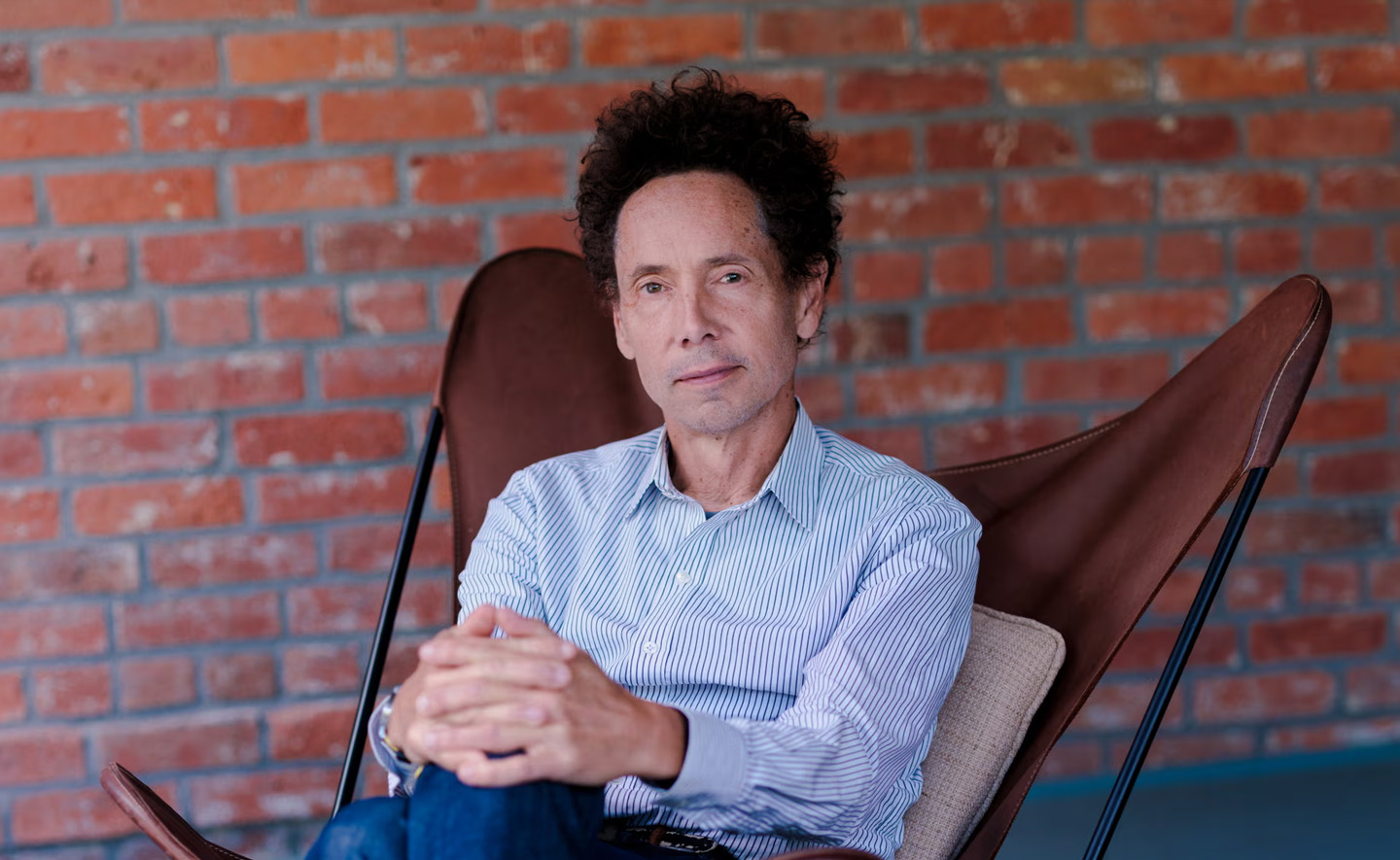 Vượt qua “Điểm bùng phát”: Lần đầu Malcolm Gladwell nói về những sai lầm của mình sau 25 năm xuất bản cuốn sách