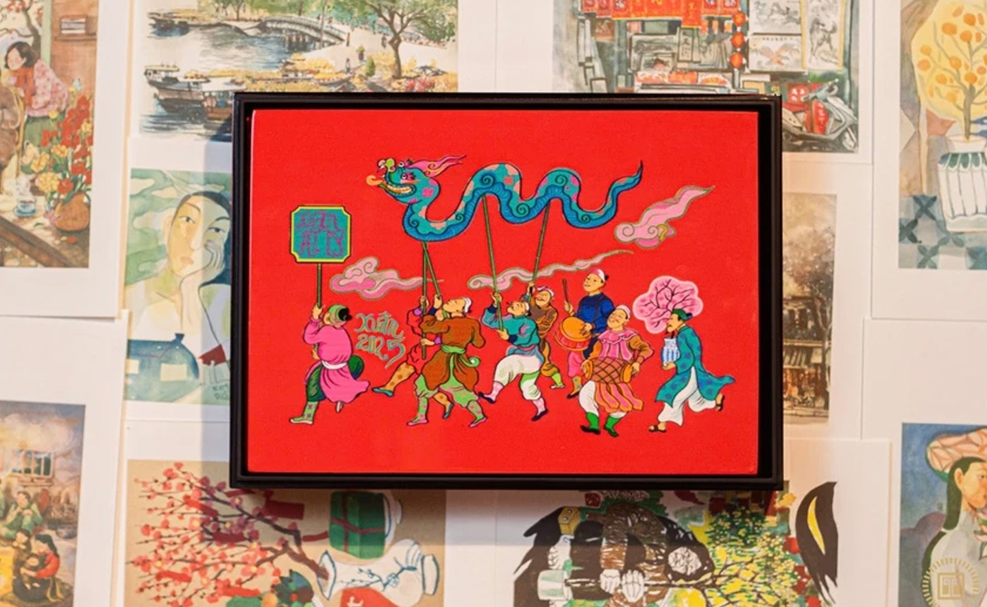 Thị trường sách Tết 2025 sôi động với sự góp mặt của nhiều họa sĩ trẻ