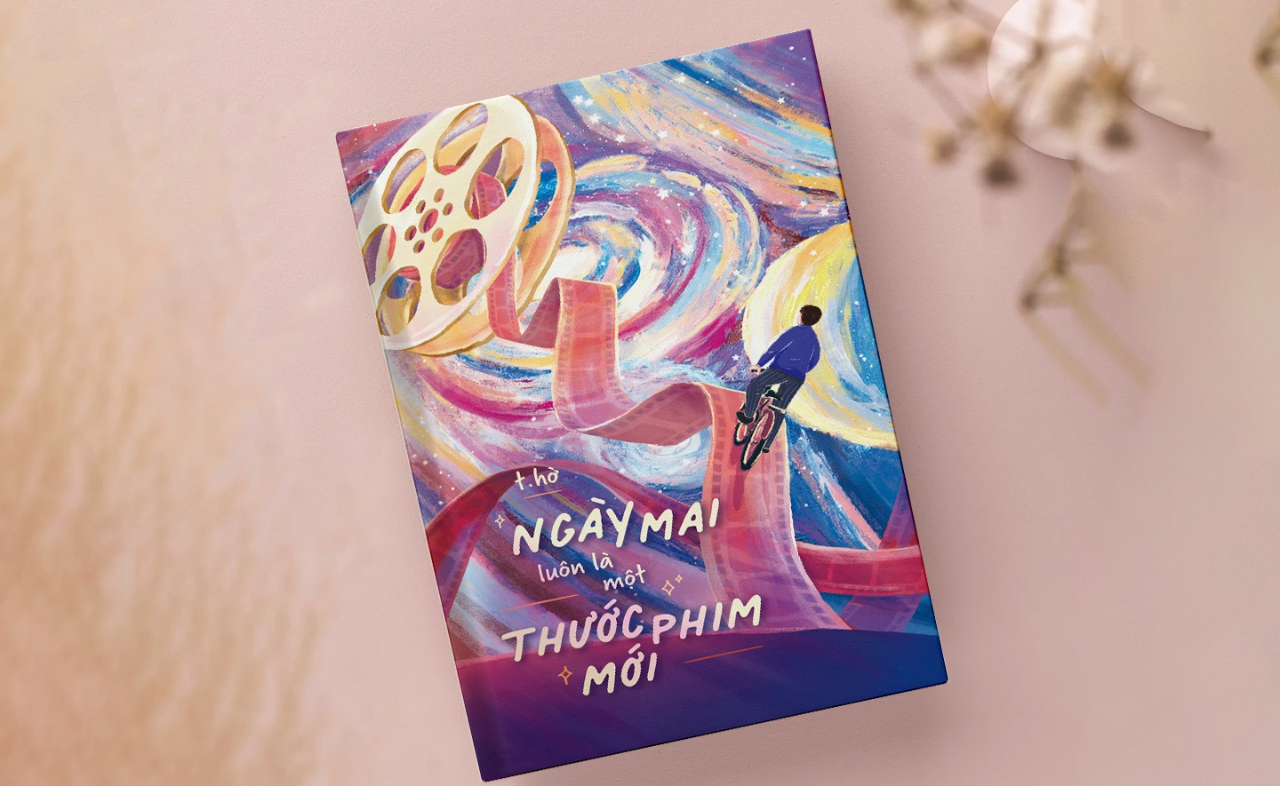 Thông điệp về hy vọng và sự khởi đầu mới trong cuốn “Ngày mai luôn là một thước phim mới