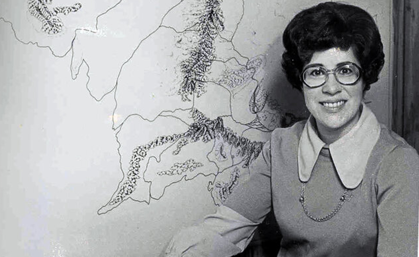 Karen Wynn Fonstad - Người đã lập bản đồ Trung Địa của Tolkien