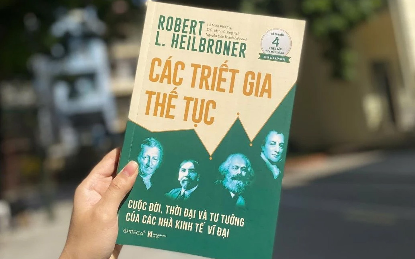 Có gì trong cuốn sách kinh tế học bán chạy nhất mọi thời đại?