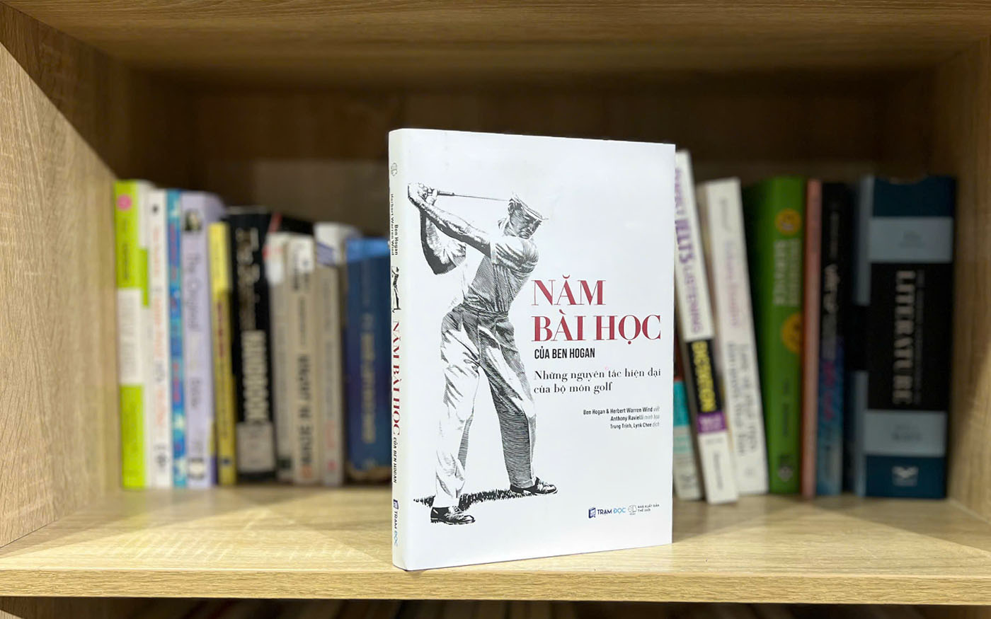 Cuốn sách dạy chơi golf bán chạy nhất thế giới ra mắt tại Việt Nam