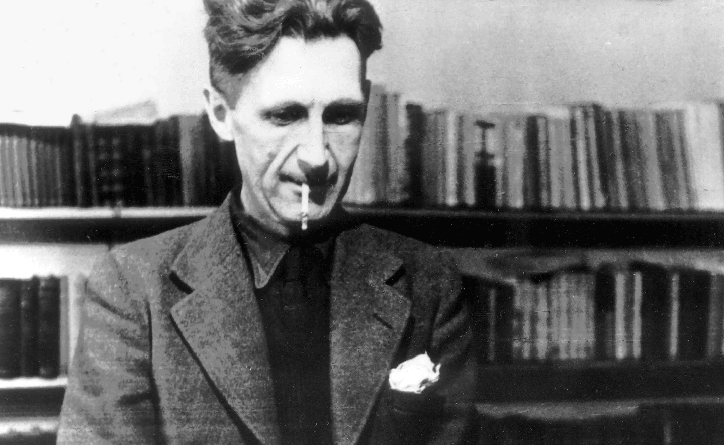 Bên sách bên hút, bên nào đắt hơn?