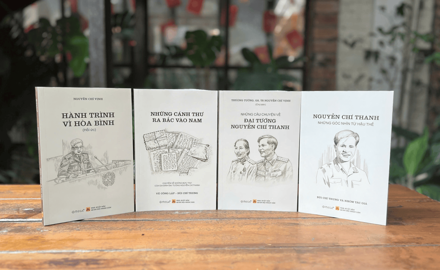 Bộ sách gia đình