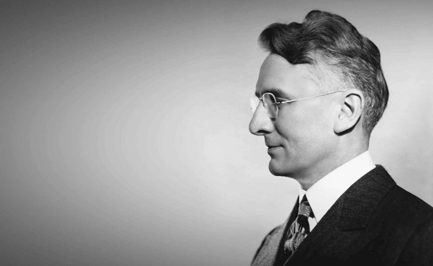 Trí tuệ của Dale Carnegie: Giá trị bền vững vượt thời gian