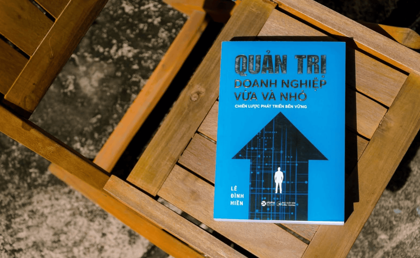 Quản trị SMEs: Công thức vàng đổi tư duy từ “làm chủ” sang “lãnh đạo